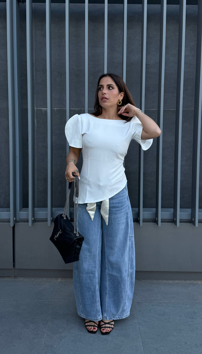 Blusa asimmetrica bianca