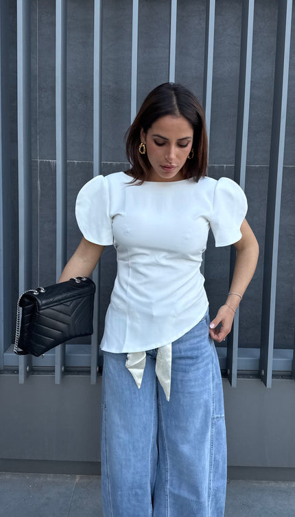 Blusa asimmetrica bianca