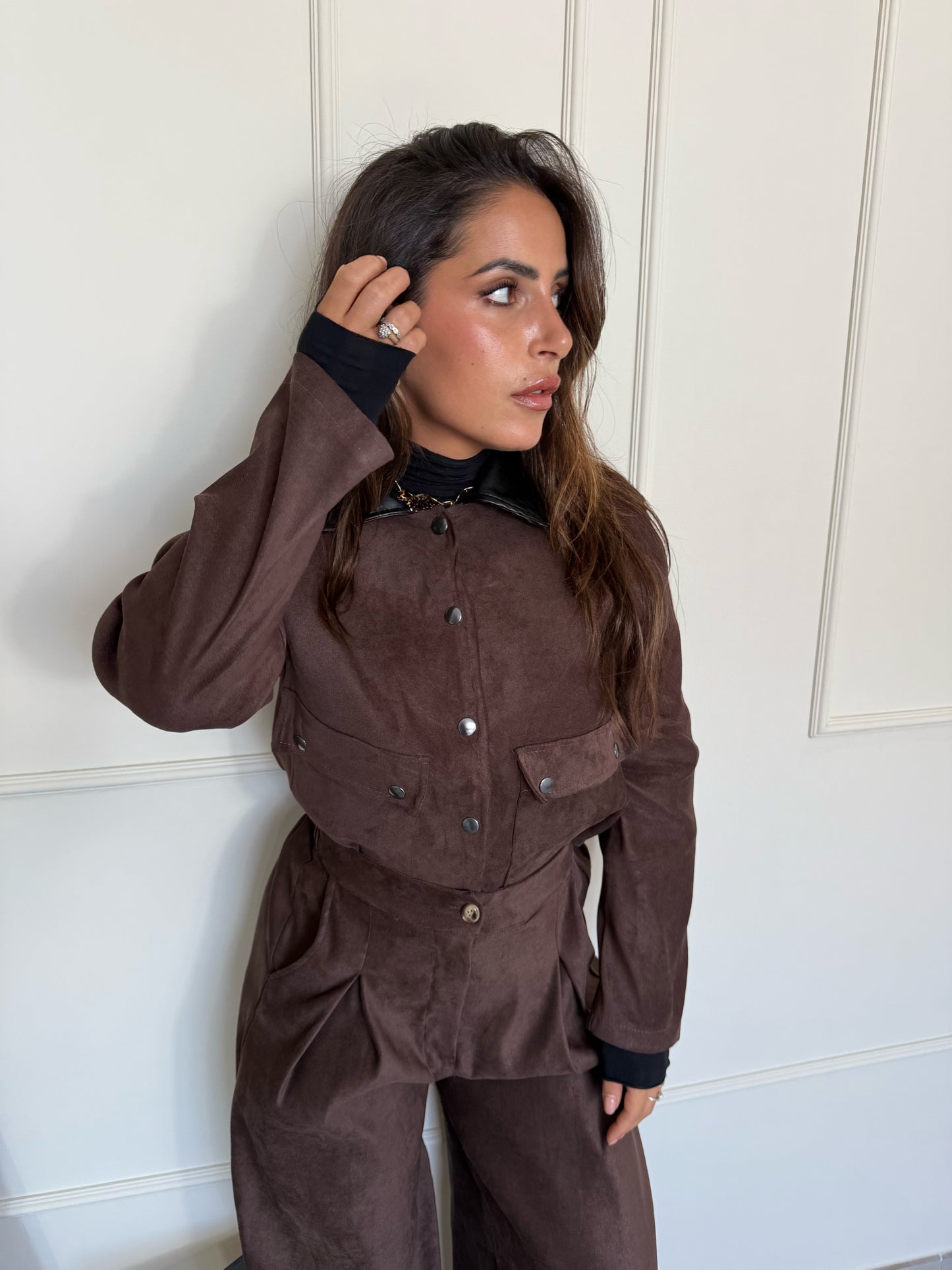 Completo in suede Sara