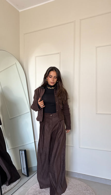 Completo in suede Sara